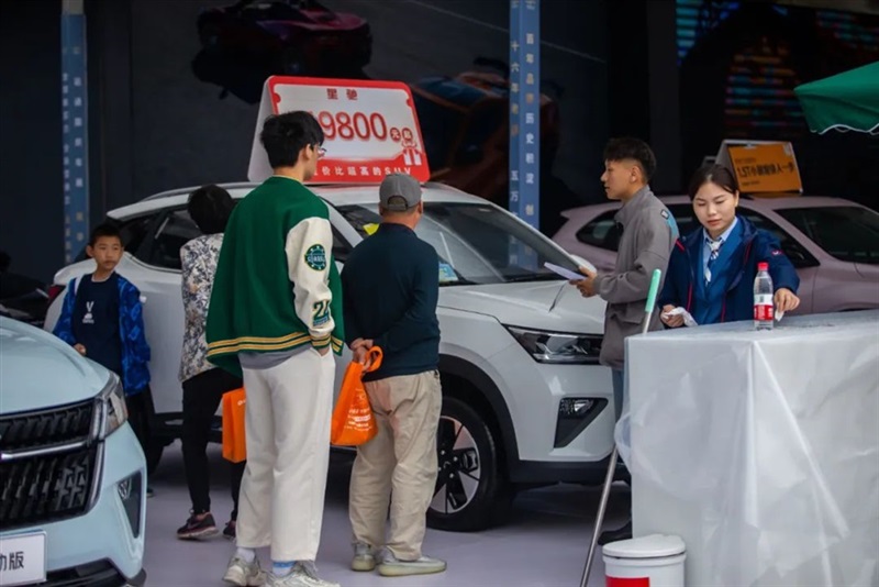 遠(yuǎn)通國(guó)慶車展開(kāi)幕！#10499